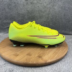 Nike Mercurial Vapor 13 FG Soccer Cleats Mens Size 7.5 Yellow MDS002 CJ1292-703